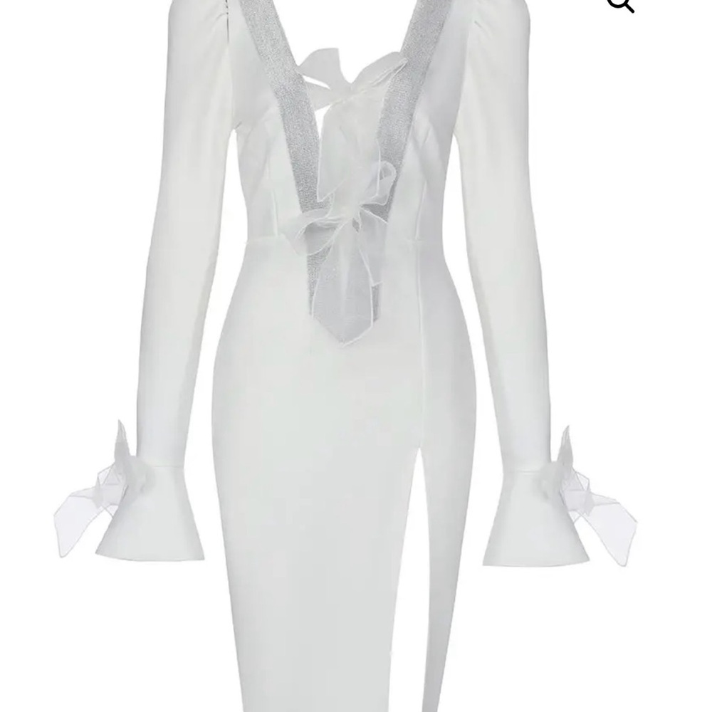 Elegant White Long-Sleeve V-Neck Ruffle Dress